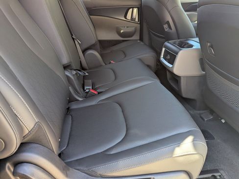 New 2026 Kia Carnival LXS image 11