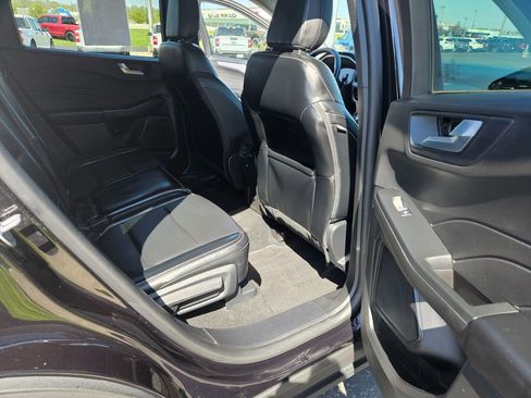 Used 2025 Ford Escape Platinum AWD/4WD image 26