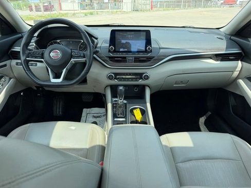 Used 2019 Nissan Altima 2.5 Platinum AWD/4WD image 9