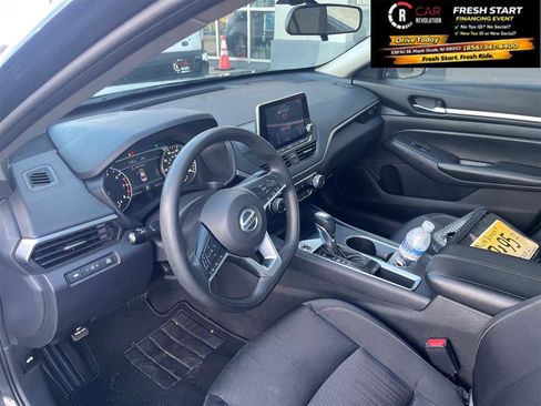 Used 2022 Nissan Altima 2.5 SV image 4