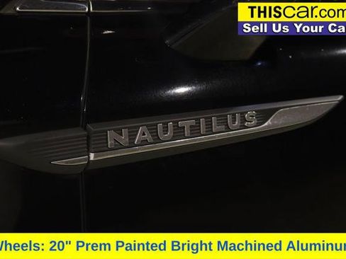 Used 2023 Lincoln Nautilus Reserve AWD/4WD image 13