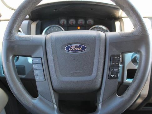 Used 2010 Ford F150 XLT image 11