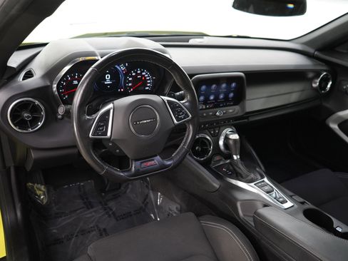 Used 2019 Chevrolet Camaro SS RWD image 16