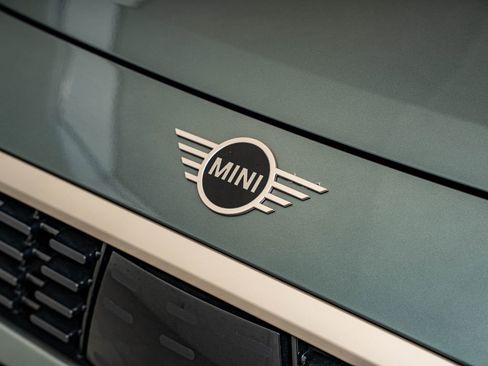 Certified 2025 MINI Cooper Countryman S w/ Comfort Package Max AWD/4WD image 12