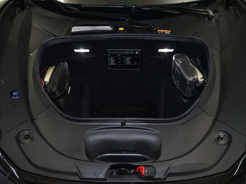 Used 2021 Ferrari F8 Tributo RWD image 30