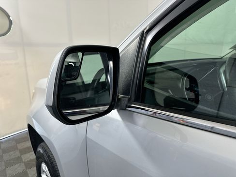 Used 2015 Chevrolet Colorado LT w/ LT Convenience Package RWD image 10