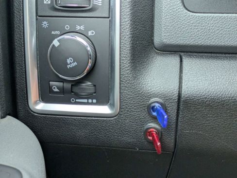 Used 2019 RAM 1500 Big Horn RWD image 26