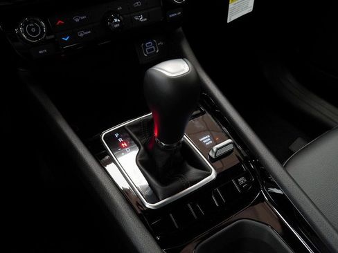 New 2026 Jeep Compass Latitude image 24