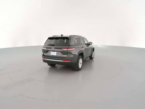 New 2025 Jeep Grand Cherokee Laredo X image 11