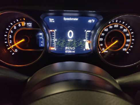 Used 2018 Jeep Wrangler Unlimited Sport S image 23