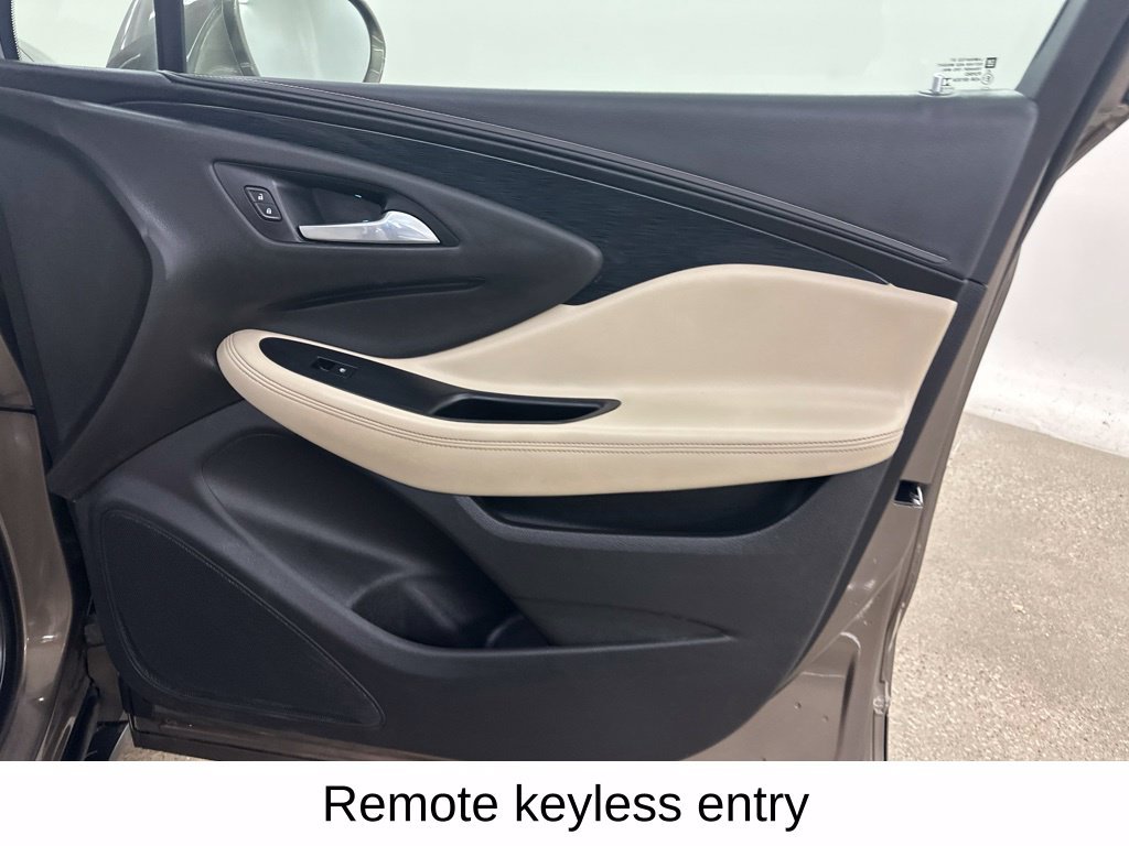 Used 2017 Buick Envision Preferred FWD image 22