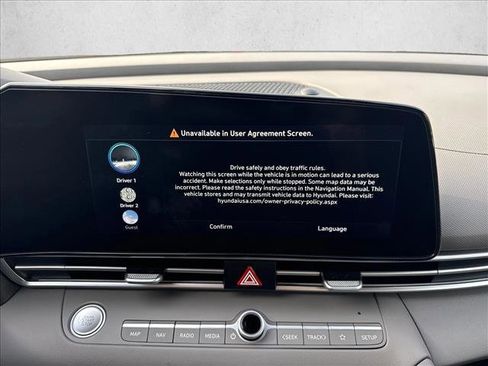 Certified 2025 Hyundai Elantra SEL image 12