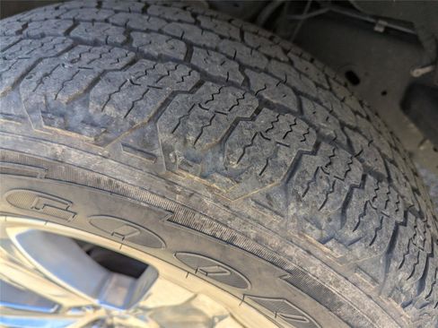 Used 2020 Ford F150 Platinum w/ Equipment Group 701A Luxury image 24