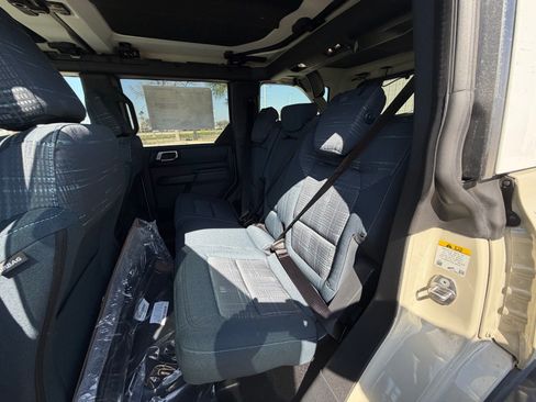 New 2026 Ford Bronco Heritage Edition AWD/4WD image 6