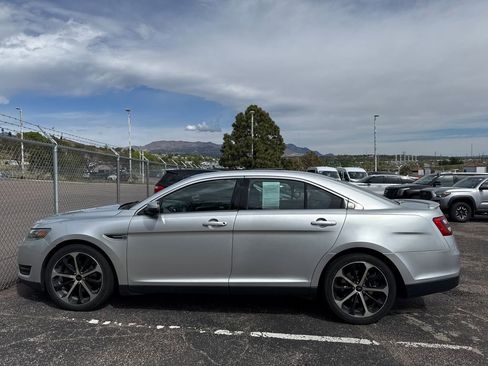 Used 2016 Ford Taurus SEL w/ Equipment Group 201A AWD/4WD image 4