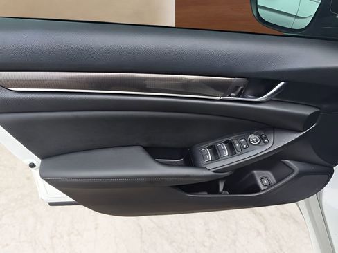 Used 2022 Honda Accord Sport image 18
