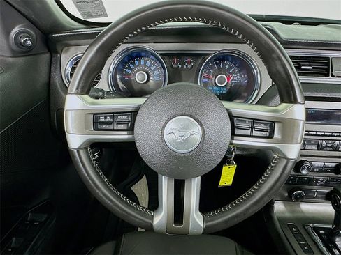 Used 2014 Ford Mustang Convertible image 11