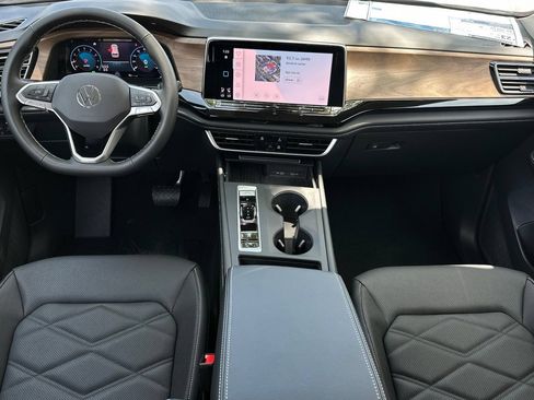 New 2026 Volkswagen Atlas SE FWD image 13