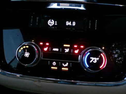 Used 2019 Lincoln Navigator L Reserve image 15