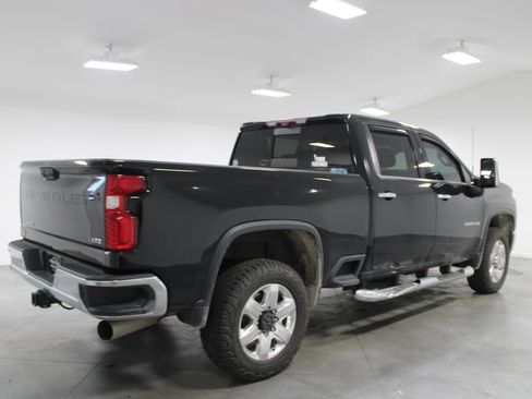 Used 2020 Chevrolet Silverado 3500 LTZ AWD/4WD image 9