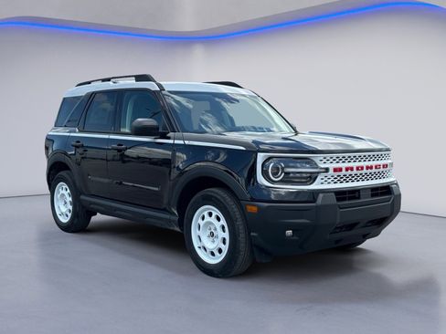 New 2025 Ford Bronco Sport Heritage w/ Convenience Package image 3