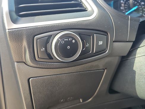 Used 2024 Ford Edge SEL AWD/4WD image 21