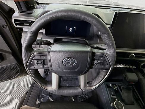Certified 2024 Toyota Tacoma TRD Sport w/ TRD Sport Premium Package AWD/4WD image 23