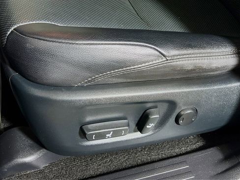 Certified 2022 Toyota 4Runner Limited image 18