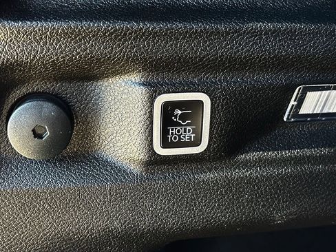 Used 2024 Jeep Grand Cherokee L Limited AWD/4WD image 29