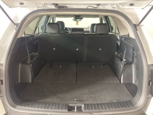 Used 2023 Kia Sorento S image 21