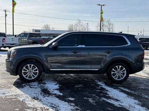 Used 2022 Kia Telluride LX image 5