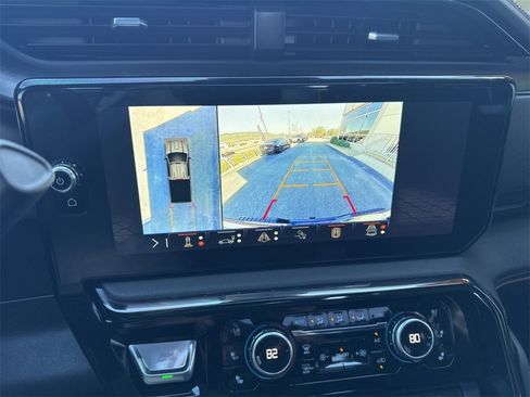 Used 2024 GMC Sierra 2500 AT4 w/ AT4 Premium Plus Package image 13