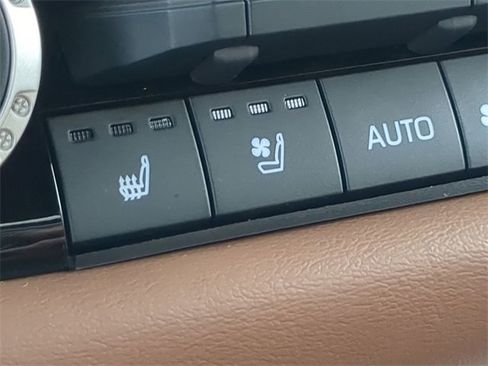 Certified 2025 Toyota Sequoia 1794 Edition image 24