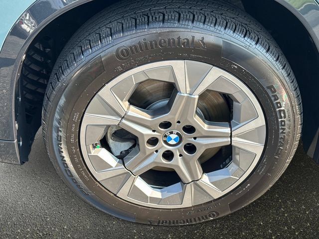 Used 2023 BMW X1 xDrive28i w/ Convenience Package AWD/4WD image 9