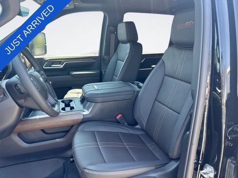 New 2026 Chevrolet Silverado 2500 High Country w/ High Country Premium Package AWD/4WD image 11