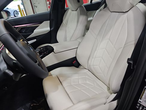 New 2027 BMW 530i xDrive AWD/4WD image 15