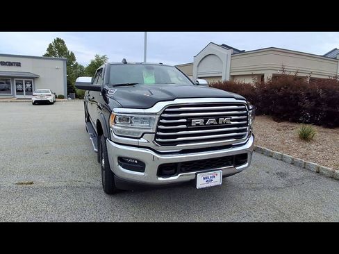 Used 2022 RAM 3500 Limited AWD/4WD image 3