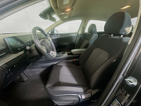 Used 2025 Kia K5 LXS image 13