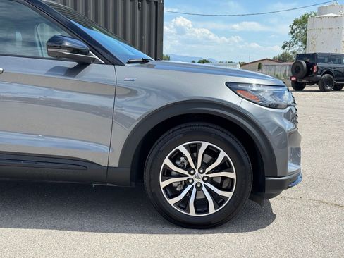 Used 2026 Ford Explorer ST-Line AWD/4WD image 4