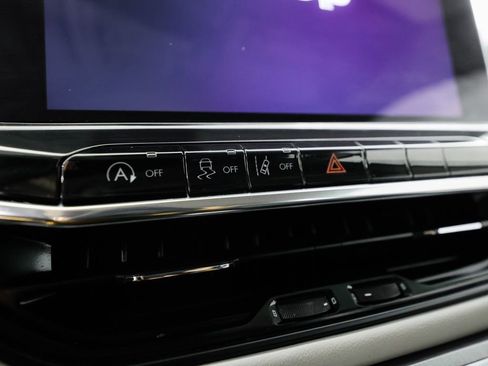 Used 2022 Jeep Compass Limited image 26