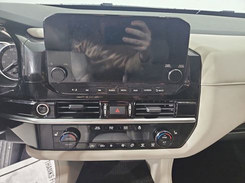 Certified 2022 Nissan Pathfinder SL image 20