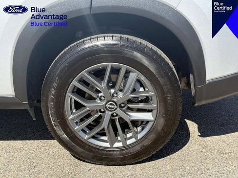 Used 2024 Nissan Rogue S FWD image 8
