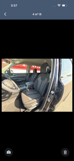 Used 2025 Kia Sorento LX FWD image 18