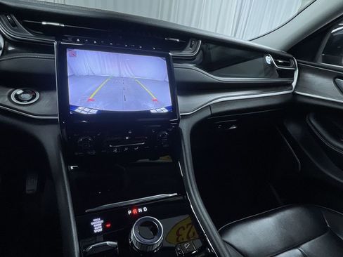 Used 2023 Jeep Grand Cherokee 4WD 4xe image 15