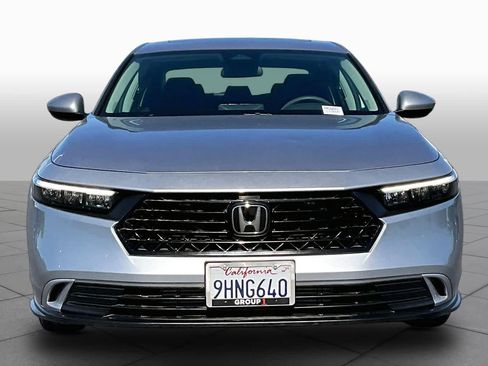 Used 2023 Honda Accord EX image 3