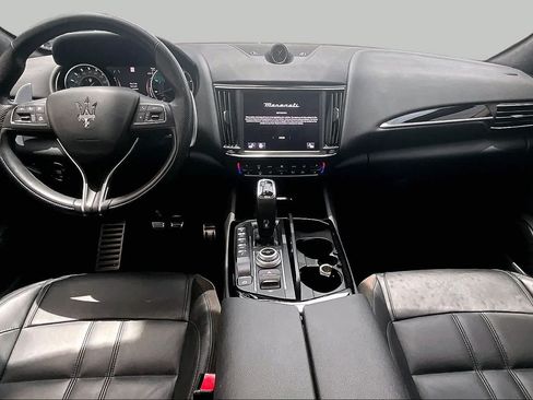 Used 2022 Maserati Levante Modena AWD/4WD image 16