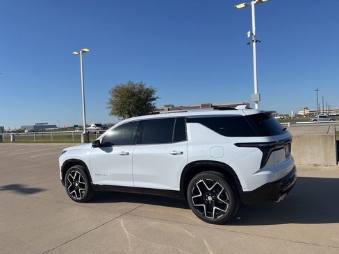 Used 2026 Chevrolet Traverse High Country w/ LPO, Floor Liner Package image 4