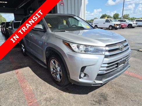 Used 2019 Toyota Highlander Limited Platinum AWD/4WD image 5