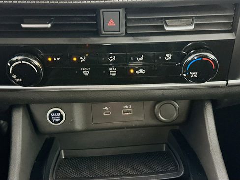 Used 2021 Nissan Rogue S AWD/4WD image 23