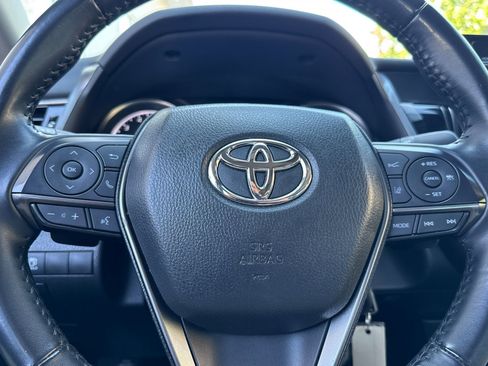 Used 2024 Toyota Camry SE image 15